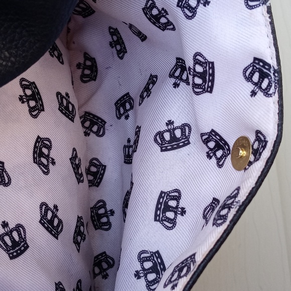 Juicy Couture Leather Cross body with adjustable strap - Picture 3 of 10